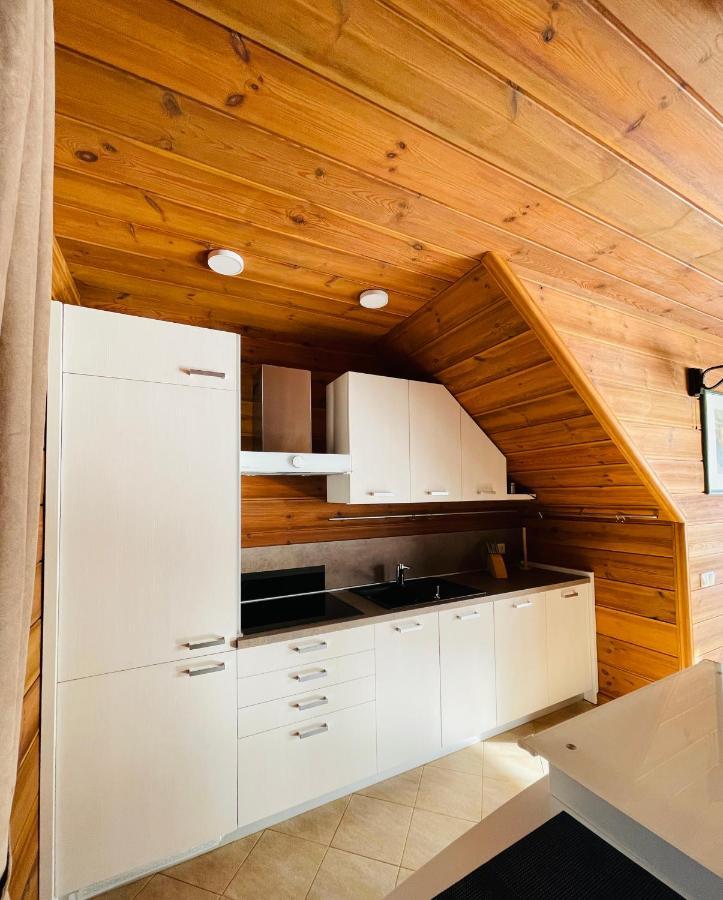 Appartement Salkoni à Pape Extérieur photo